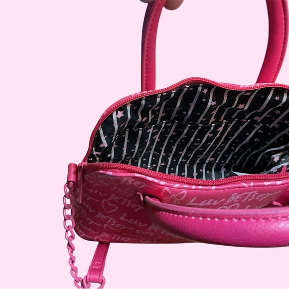 NWT LUV BETSEY BY BETSEY JOHNSON PINK CAT PURSE - Picture 4 of 5